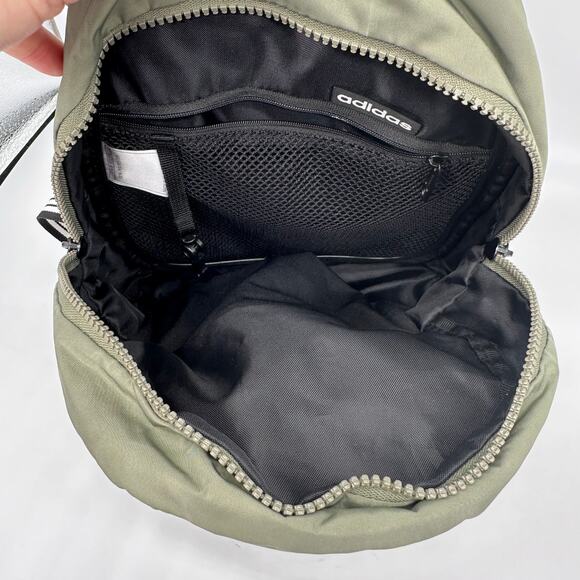 Adidas Linear Mini Backpack Small Travel Bag Olive Green/Black Adjustable Staps - Picture 7 of 9